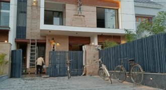 Brand new B-road 12 Marla (300 gaj)Double storey Kothi for sale in sec-79 Airport Road Mohali